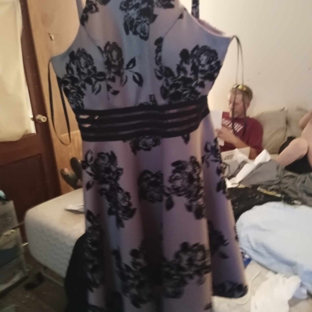 Elegant Floral Black and Gray Dress